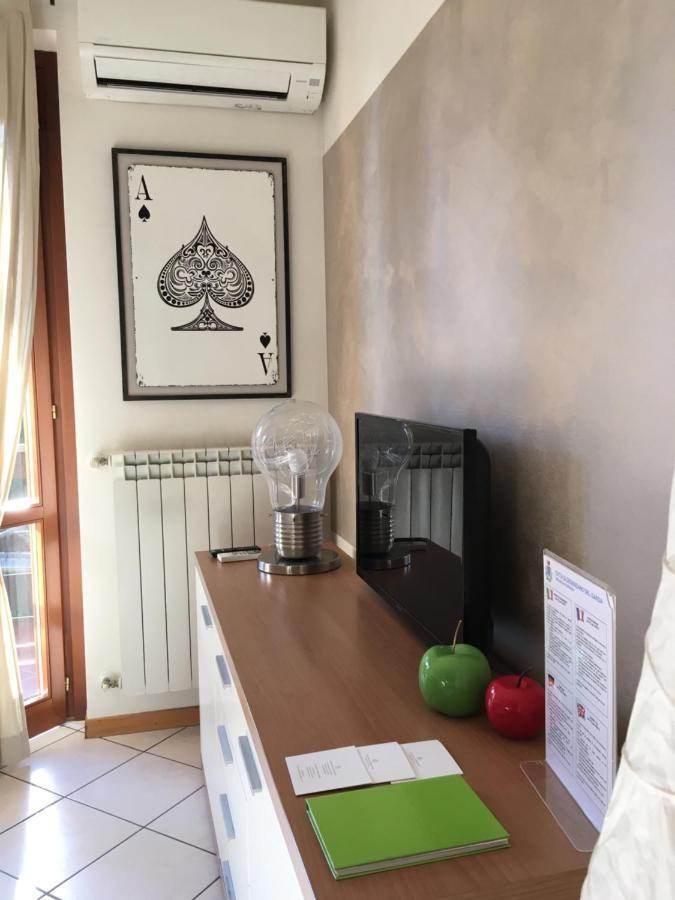 Antonellagardalake Desenzano del Garda Kültér fotó